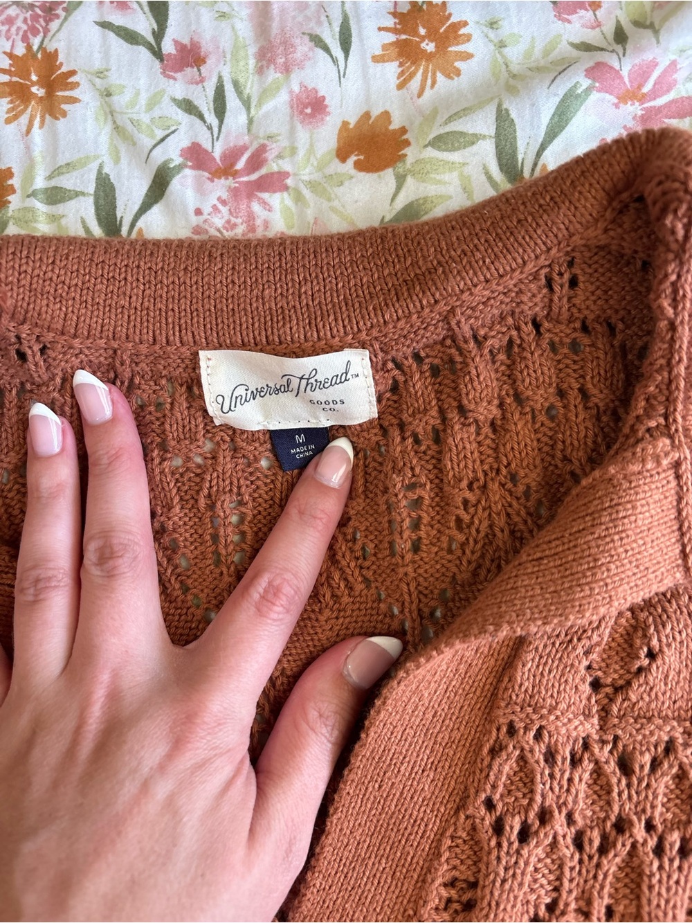 Universal Thread Long Sleeve Open Knit Sweater Size M Brown White Stripes Fall - Picture 4 of 6